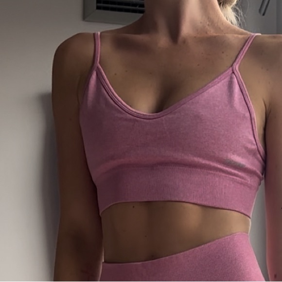 Bo&Tee Pink Sports bra - Picture 2 of 3